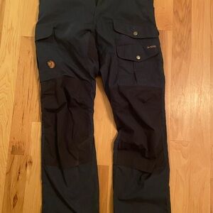 Fjallraven Men's Cargo Pants - Navy